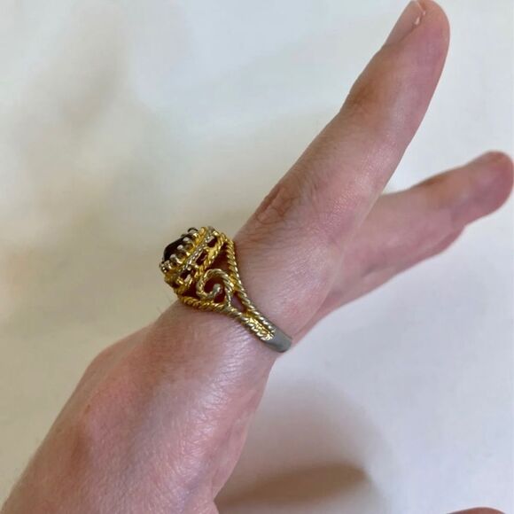 Retro Faux Citrine Teardrop Ring - Picture 3 of 6